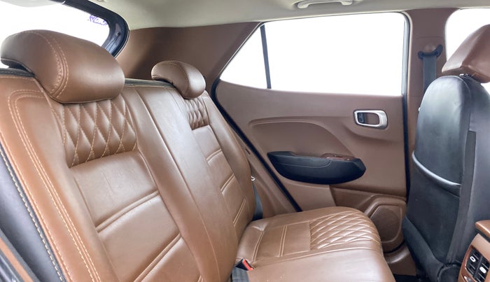 2019 Hyundai VENUE SX PLUS 1.0 TURBO DCT, Petrol, Automatic, 48,942 km, Right Side Rear Door Cabin