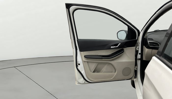 2022 Tata Tiago XZ PLUS CNG, CNG, Manual, 30,379 km, LHS Front Door