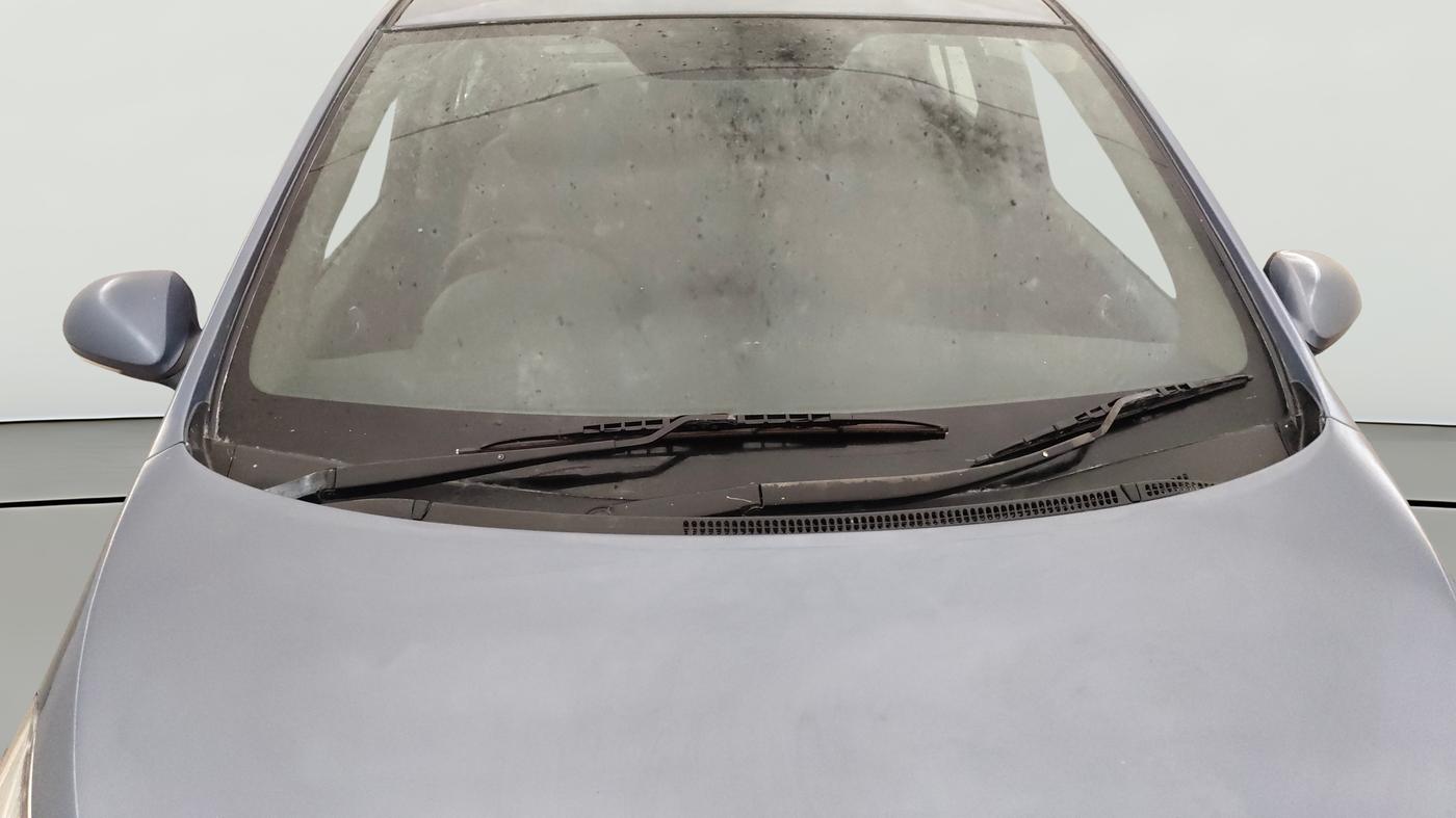 2015 Hyundai Xcent SX 1.2, Petrol, Manual, 43,667 km, Front Windshield