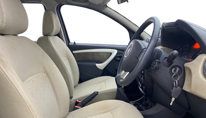 2014 Renault Duster 85 PS RXL DIESEL, Diesel, Manual, 1,08,474 km, Right Side Front Door Cabin