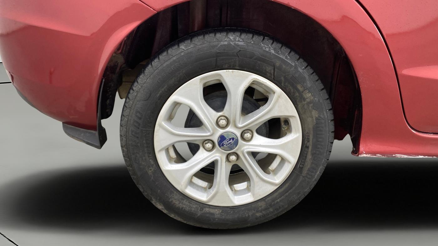 2015 Ford Figo Aspire TITANIUM 1.5 PETROL AT, Petrol, Automatic, 70,423 km, Right Rear Wheel