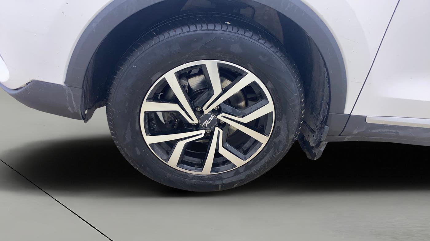 2023 MG ASTOR STYLE 1.5 MT, Petrol, Manual, 22,418 km, Left Front Wheel