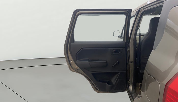 2021 Maruti New Wagon-R LXI CNG 1.0, CNG, Manual, 82,979 km, LHS Rear Door