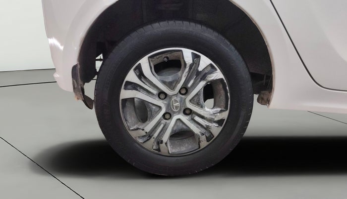 2022 Tata Tiago XZ PLUS CNG, CNG, Manual, 47,300 km, Right Rear Wheel