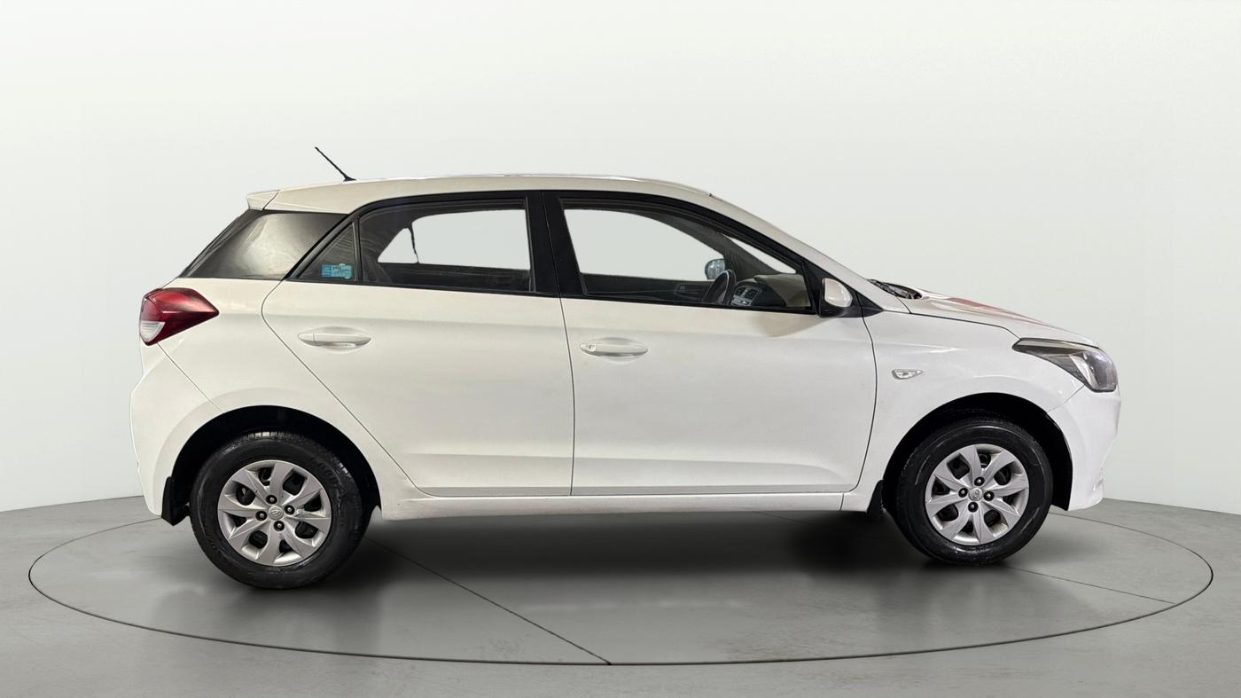 2016 Hyundai Elite i20 MAGNA 1.2, Petrol, Manual, 41,975 km, Right Side View