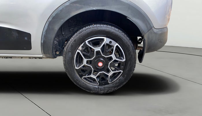 2020 Renault TRIBER RXZ AMT, Petrol, Automatic, 71,033 km, Left Rear Wheel