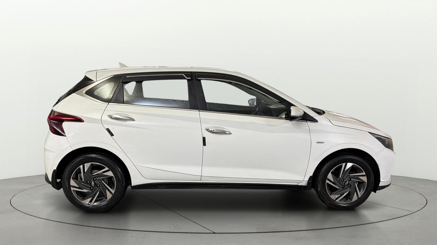2023 Hyundai NEW I20 ASTA (O) 1.0 TURBO GDI DCT, Petrol, Automatic, 57,574 km, Right Side View