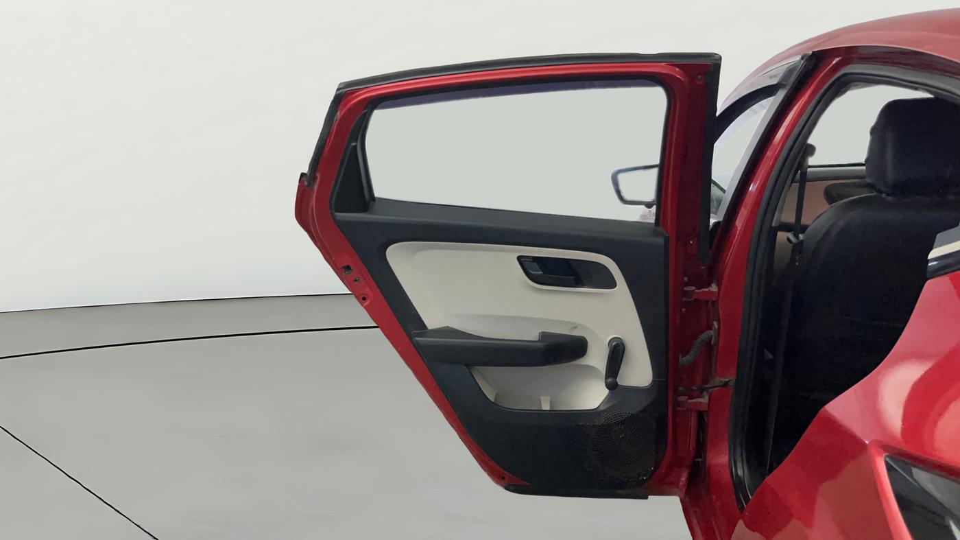 2021 Tata ALTROZ XE PETROL, Petrol, Manual, 70,357 km, LHS Rear Door