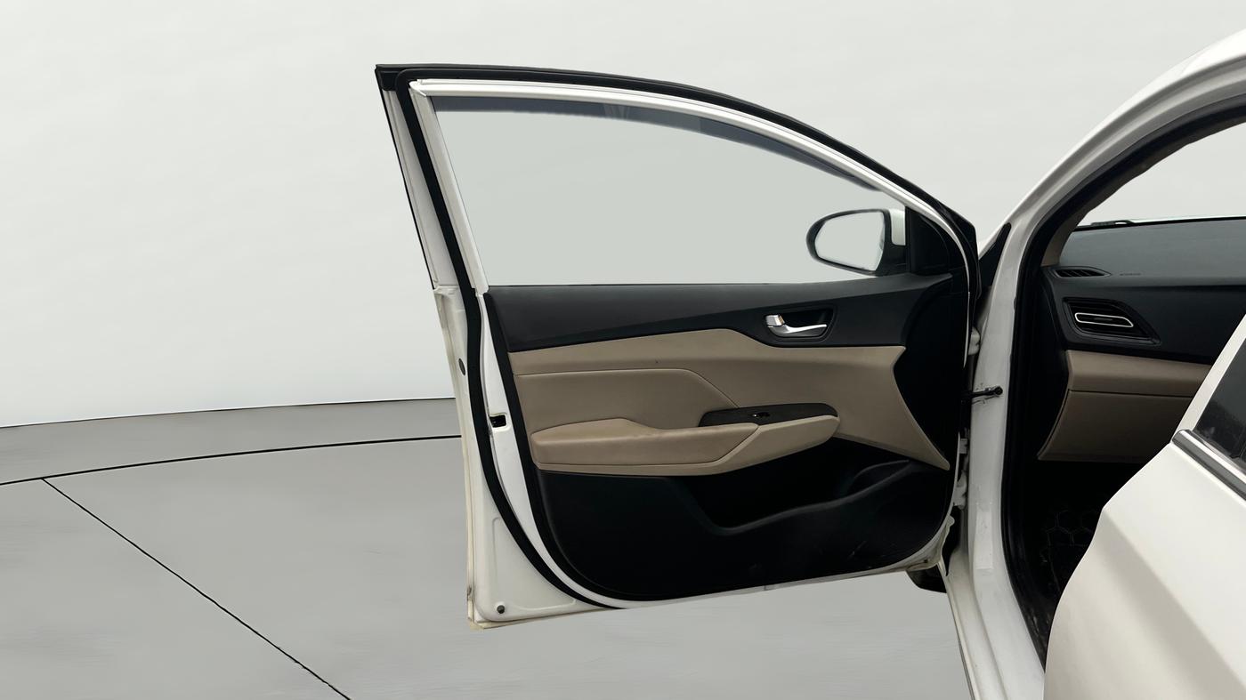 2022 Hyundai Verna SX (O) 1.5 VTVT IVT, Petrol, Automatic, 42,753 km, LHS Front Door