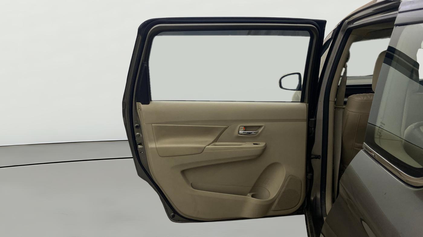 2020 Maruti Ertiga ZXI+ SHVS, Petrol, Manual, 17,642 km, LHS Rear Door