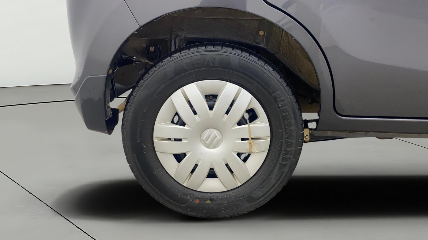 2020 Maruti Alto VXI, Petrol, Manual, 32,675 km, Right Rear Wheel