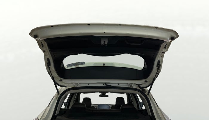 2021 Tata Harrier XZA PLUS 2.0L, Diesel, Automatic, 98,036 km, Boot Door Open