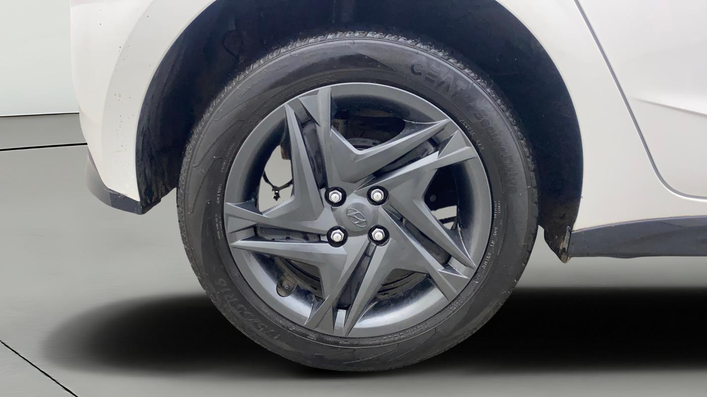 2020 Hyundai NEW I20 SPORTZ 1.2 MT, Petrol, Manual, 4,178 km, Right Rear Wheel
