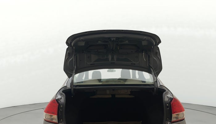 2016 Maruti Ciaz VDI+ SHVS, Diesel, Manual, 1,18,363 km, Boot Door Open