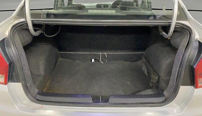 2016 Volkswagen Ameo TRENDLINE 1.2L, Petrol, Manual, 56,678 km, Boot Open Zoomed View