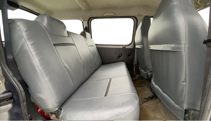 2017 Maruti Eeco 5 STR WITH A/C+HTR, CNG, Manual, 57,736 km, Right Side Rear Door Cabin