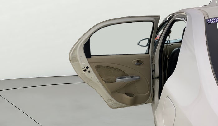 2018 Toyota Etios V PLATINUM, Petrol, Manual, 60,242 km, LHS Rear Door