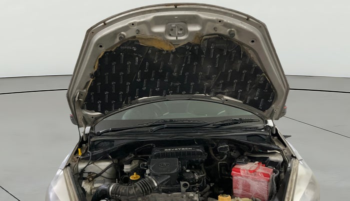 2018 Tata Tiago XT PETROL, Petrol, Manual, 69,939 km, Open Bonet
