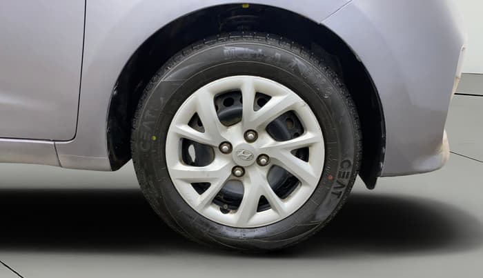 2017 Hyundai Grand i10 SPORTZ 1.2 KAPPA VTVT, Petrol, Manual, 25,100 km, Right Front Wheel