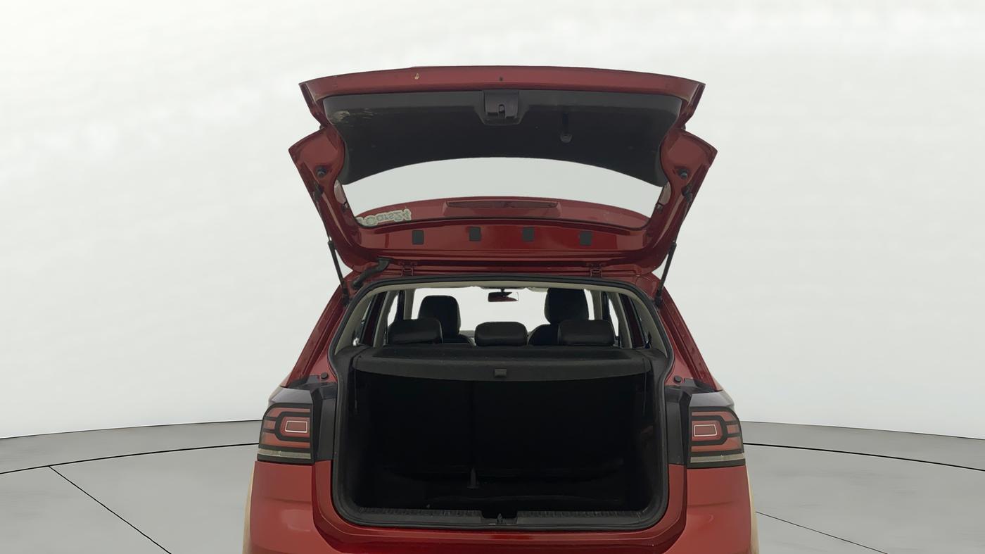 2022 Volkswagen TAIGUN HIGHLINE 1.0 TSI AT, Petrol, Automatic, 28,274 km, Boot Door Open