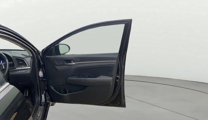 2017 Hyundai New Elantra 2.0 SX(O) AT PETROL, Petrol, Automatic, 1,07,578 km, RHS Front Door