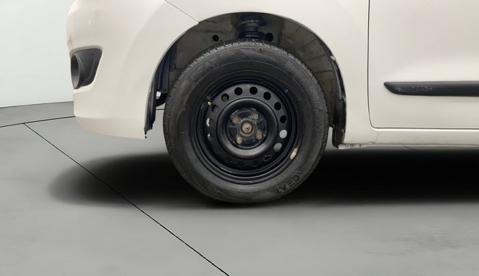2015 Maruti Wagon R 1.0 VXI, Petrol, Manual, 73,079 km, Left Front Wheel