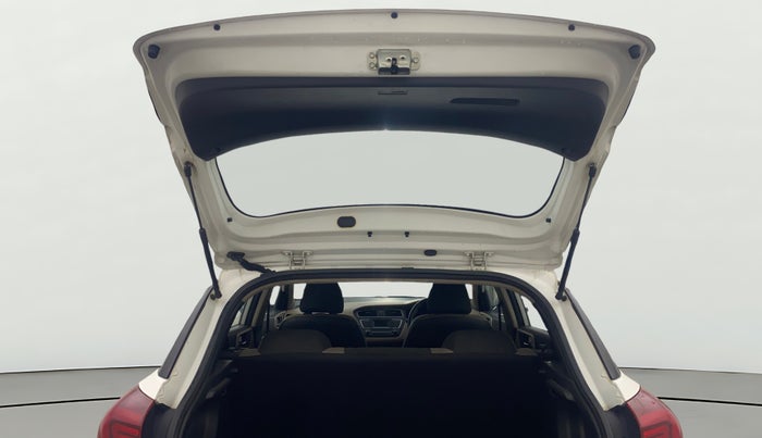 2018 Hyundai Elite i20 MAGNA EXECUTIVE 1.2, Petrol, Manual, 66,903 km, Boot Door Open