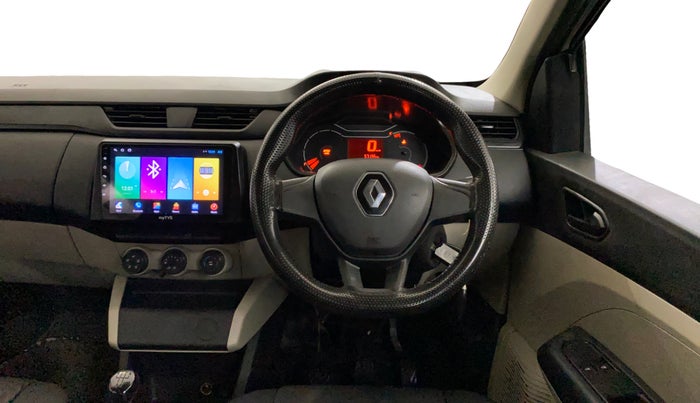 2022 Renault TRIBER RXE MT, Petrol, Manual, 57,127 km, Steering Wheel Close Up