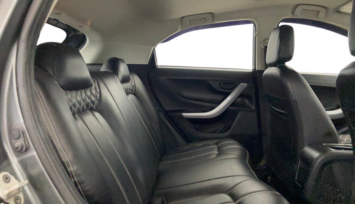 2022 Tata NEXON XM SUNROOF PETROL, Petrol, Manual, 33,147 km, Right Side Rear Door Cabin