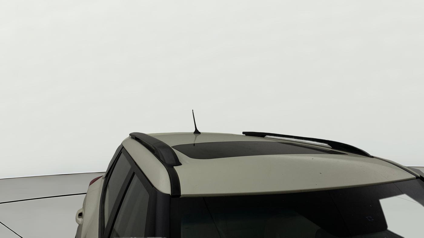 2020 Mahindra XUV300 W8 (O) 1.5 DIESEL AMT, Diesel, Automatic, 99,475 km, Roof