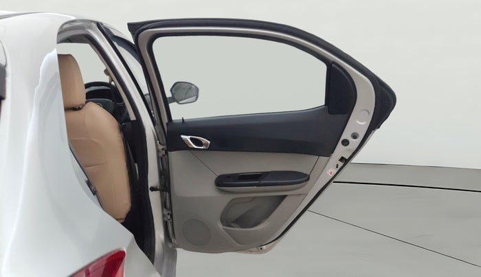 2018 Tata Tiago XZ PETROL, Petrol, Manual, 73,906 km, RHS Rear Door
