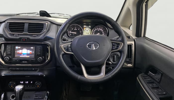 2017 Tata Hexa XTA 4X2 7 STR, Diesel, Automatic, 1,28,376 km, Steering Wheel Close Up