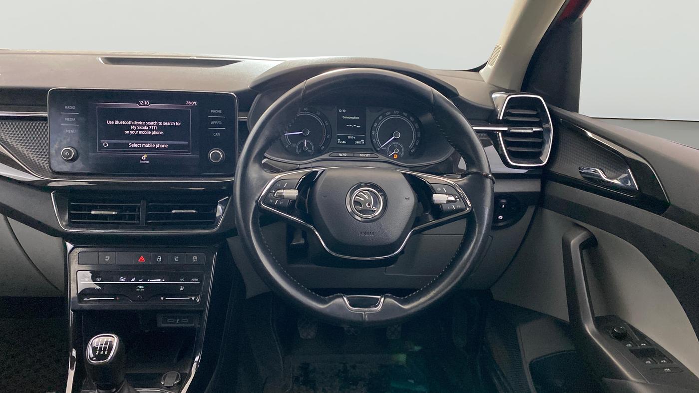 2022 Skoda KUSHAQ STYLE 1.0L TSI MT, Petrol, Manual, 35,345 km, Steering Wheel Close Up