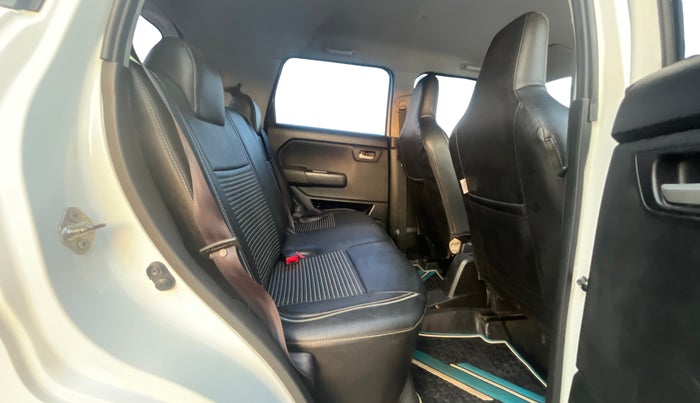 2019 Maruti New Wagon-R VXI 1.0, Petrol, Manual, 65,314 km, Right Side Rear Door Cabin