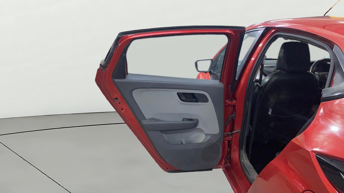 2020 Tata ALTROZ XT PETROL, Petrol, Manual, 68,396 km, LHS Rear Door