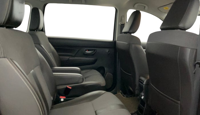 2020 Maruti XL6 ZETA MT, Petrol, Manual, 81,280 km, Right Side Rear Door Cabin