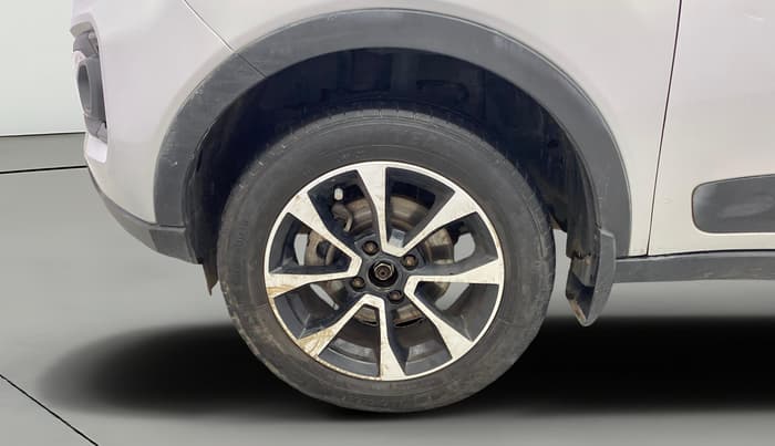 2021 Tata NEXON XMA SUNROOF PETROL, Petrol, Automatic, 36,385 km, Left Front Wheel