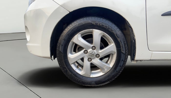 2014 Maruti Celerio ZXI (O), Petrol, Manual, 79,716 km, Left Front Wheel