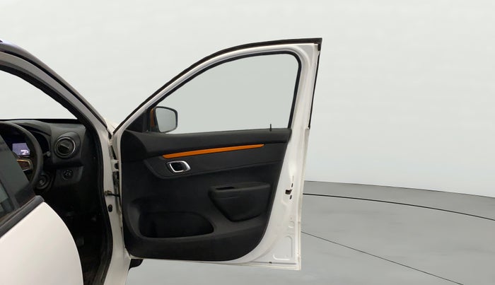 2021 Renault Kwid CLIMBER 1.0 AMT (O), Petrol, Automatic, 39,339 km, RHS Front Door