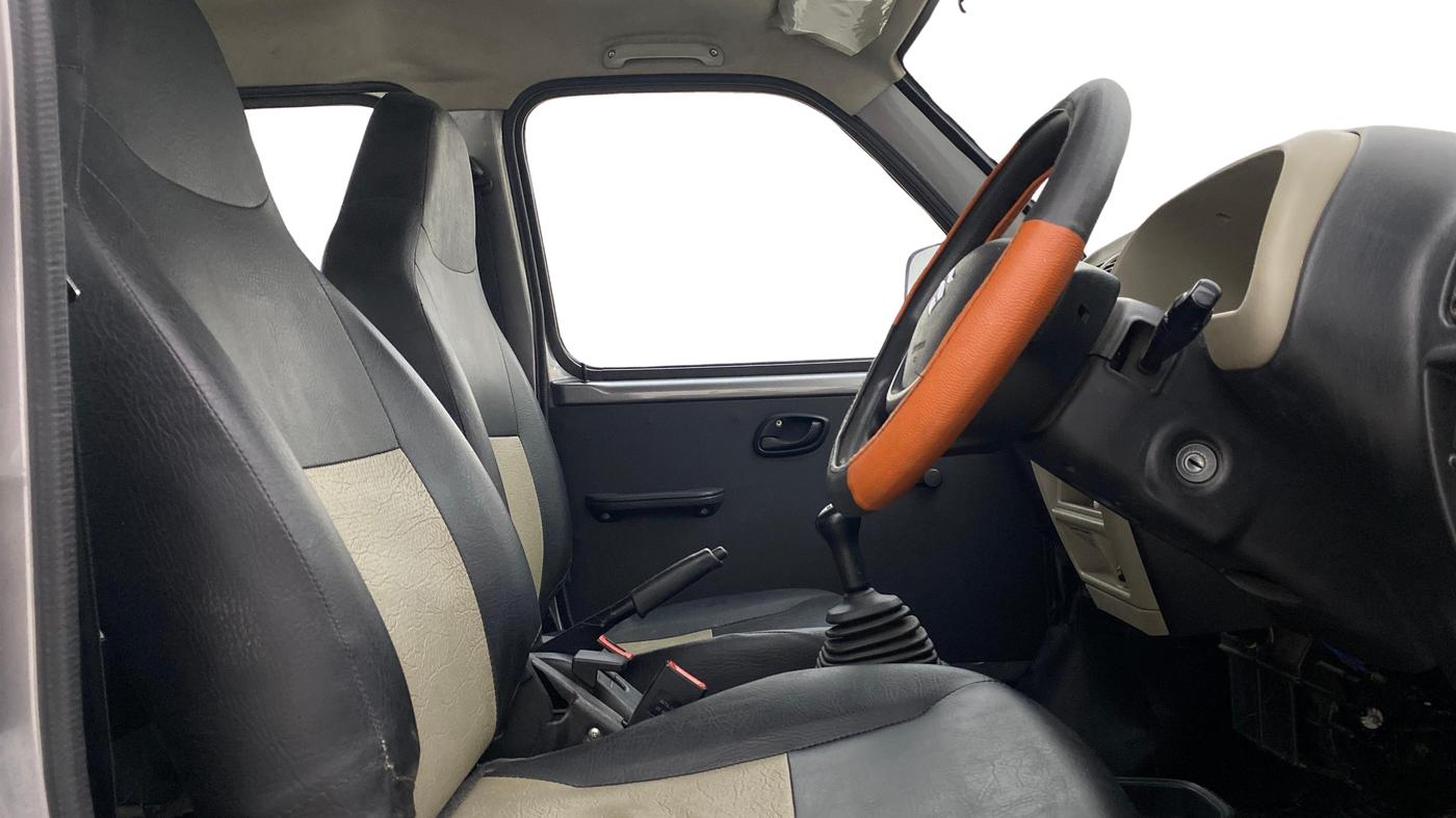 2022 Maruti Eeco 5 STR AC (O), Petrol, Manual, 24,174 km, Right Side Front Door Cabin