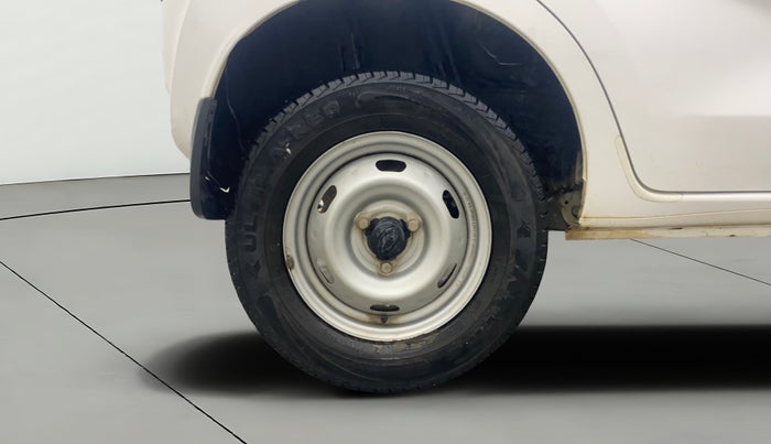 2018 Datsun Redi Go A, Petrol, Manual, 18,994 km, Right Rear Wheel