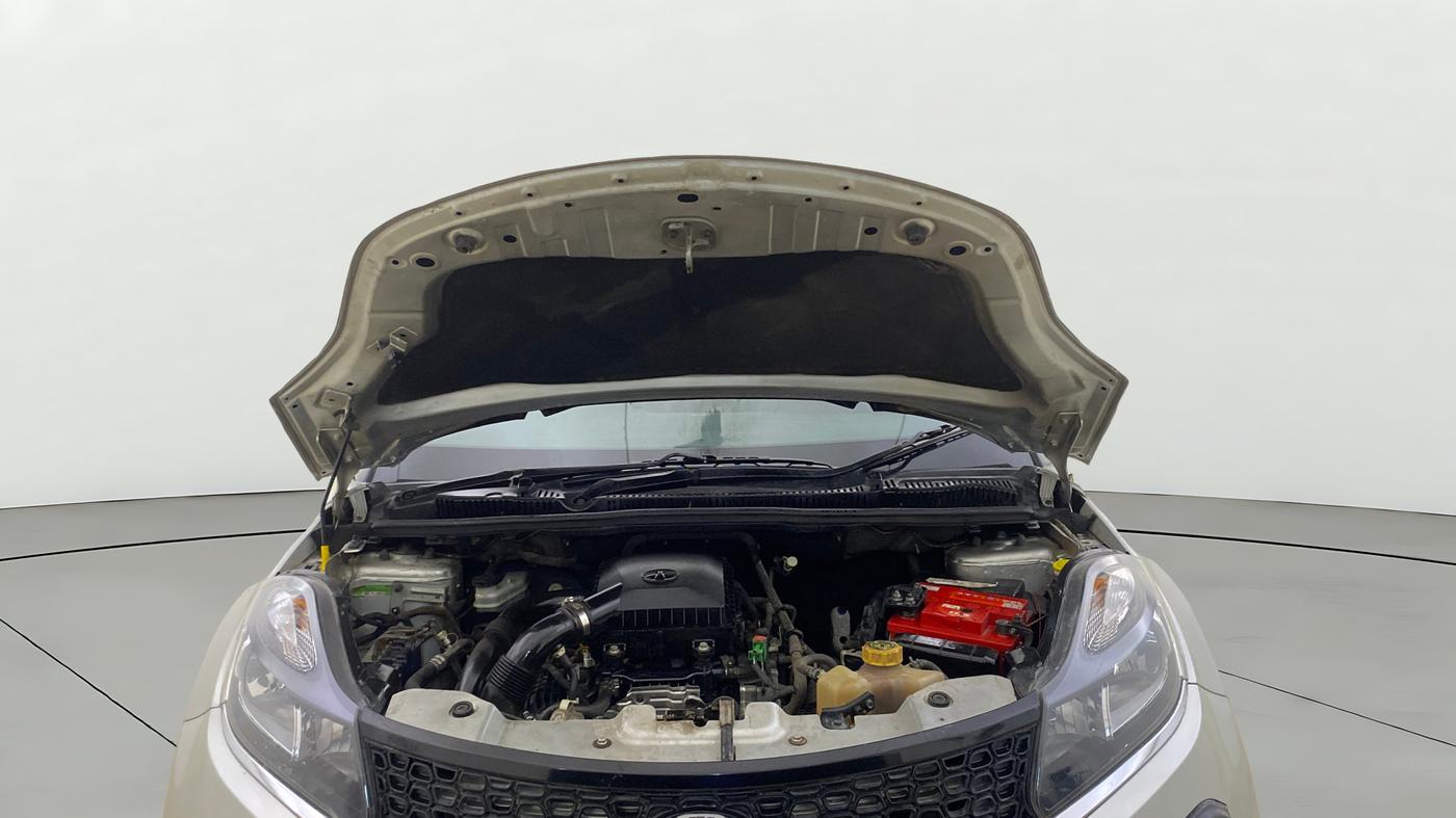 2018 Tata NEXON XT PETROL, Petrol, Manual, 62,008 km, Open Bonet