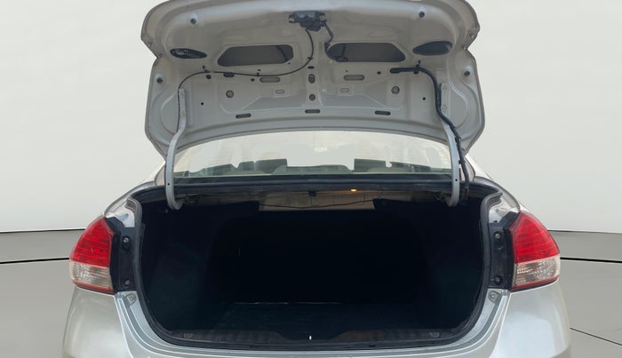 2016 Maruti Ciaz VXI+, Petrol, Manual, 41,827 km, Boot Open Zoomed View