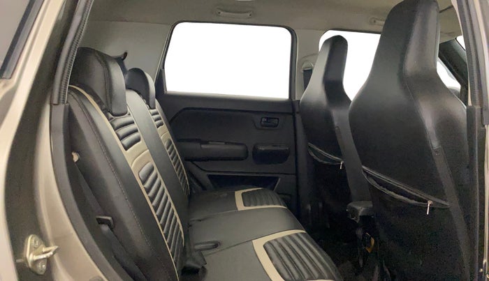 2021 Maruti New Wagon-R LXI CNG 1.0, CNG, Manual, 90,469 km, Right Side Rear Door Cabin