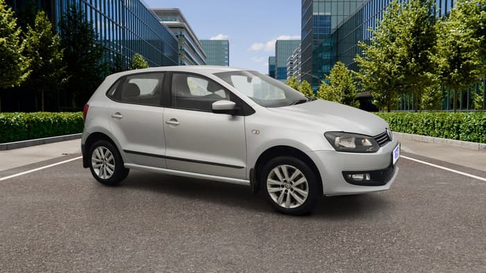 2013 Volkswagen Polo HIGHLINE1.2L, Petrol, Manual, 1,00,815 km, Right Front Diagonal