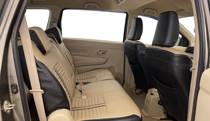 2024 Maruti Ertiga   VXI (O) CNG, CNG, Manual, 18,586 km, Right Side Rear Door Cabin