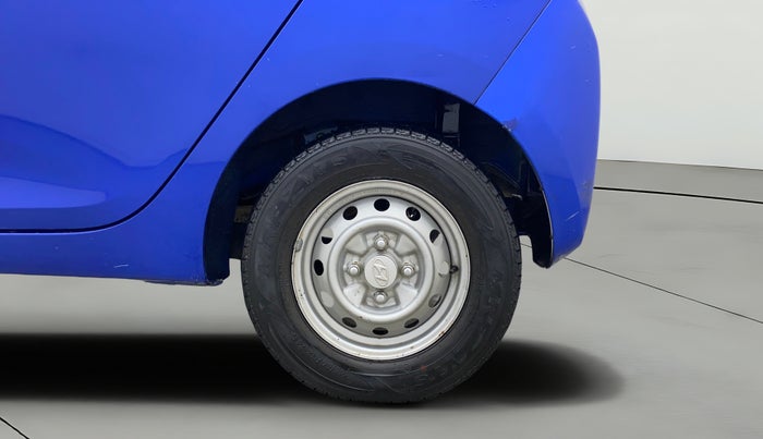 2013 Hyundai Eon ERA +, Petrol, Manual, 18,864 km, Left Rear Wheel