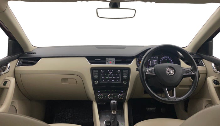 2017 Skoda Octavia STYLE PLUS AT 1.8 TSI, Petrol, Automatic, 1,14,712 km, Dashboard