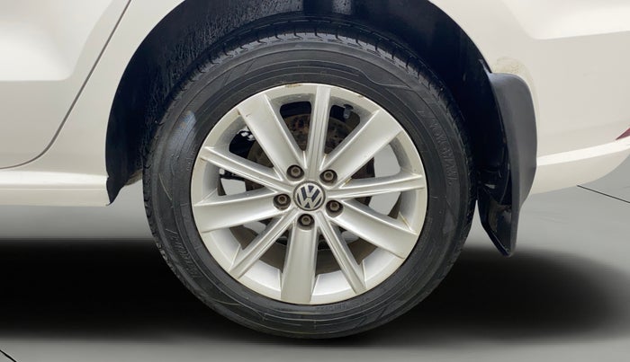 2016 Volkswagen Ameo HIGHLINE DSG 1.5 DIESEL , Diesel, Automatic, 1,01,196 km, Left Rear Wheel