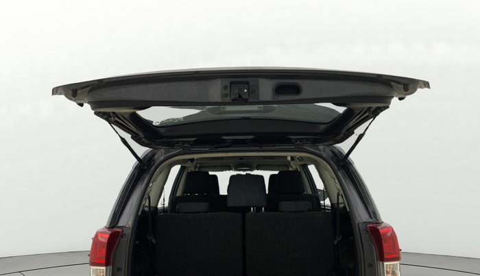 2016 Toyota Innova Crysta 2.4 VX 7 STR, Diesel, Manual, 83,393 km, Boot Door Open